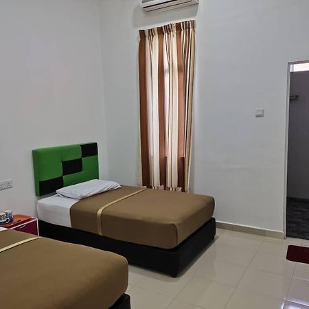 Dlayaran Villa Guest House Kuala Rompin Exterior foto